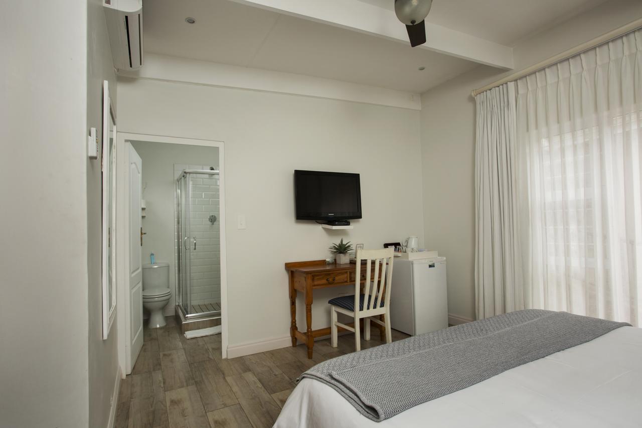 Ocean Hideaway Bed And Breakfast Amanzimtoti Exterior photo